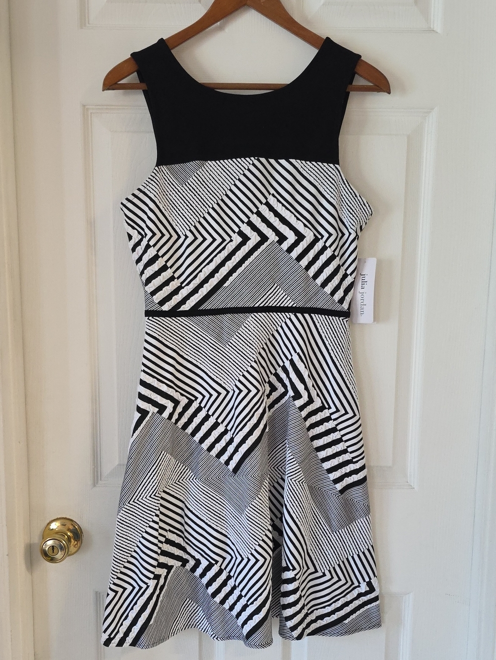 Julia Jordan Black & White Geometric Fit-and-Flare Dress Size 4 New